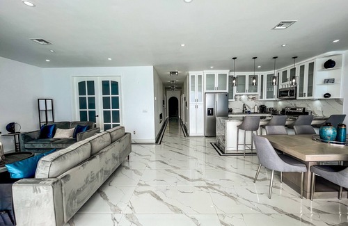 Rosarito Condominio | Lujo-Mar y Sol Condo-Frente a la playa-4 habitaciones-11ª planta-Rosarito