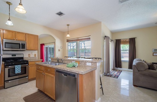 Crescent Lakes Casa | Luxury Meets Adventure: 2025 Florida Escapes!