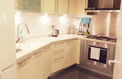 Guomao Apartamento | Lujo moderno de 2 habitaciones en el corazón de CBD