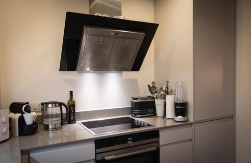 Leigh-on-Sea Apartamento | Luxury modern Apt with parking on Leigh Broadway