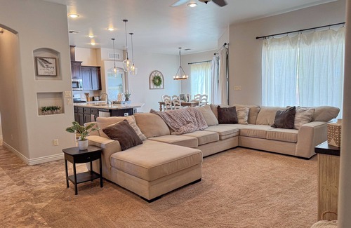 Yuma Casa | Luxury Modern Farmhouse with Theater, Yoga Studio, Gymnasium, and Chefs Kitchen