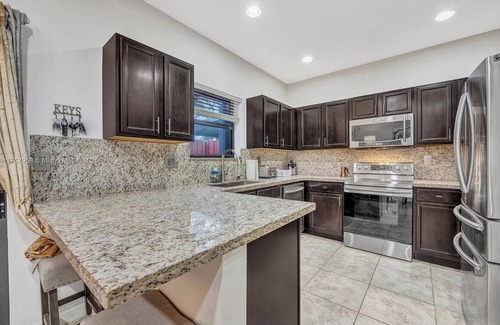 Homestead Casa | Luxury Modern Home In The Heart Of South Dade
