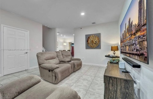 Homestead Casa | Luxury Modern Home In The Heart Of South Dade