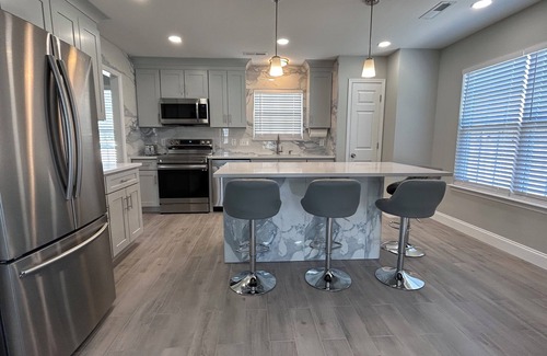 Charlotte Casa | Luxury modern home near uptown!