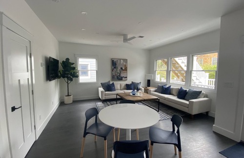 Ocean Beach Casa | Luxury, modern rental within walking distance of the beach!