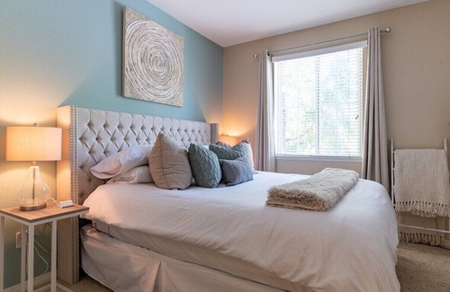 Valencia Apartamento | Luxury Modern Suite, Kingbed, Fast Wifi