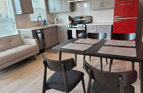 Santa Clara Condominio | Luxury Modern Vacation Home 2 bd/ 2 bath Near SF