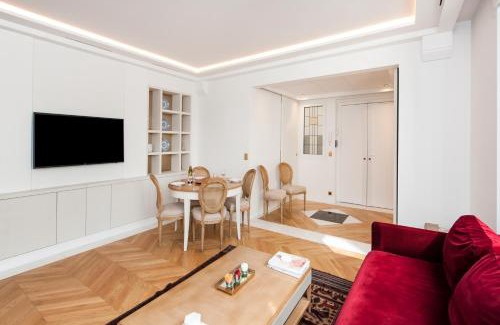 Champs-Elysees Apartamento | Luxury Montaigne apartment