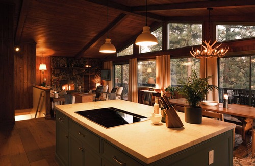 Whispering Forest Chalet De Esquí | Luxury Mountain Chalet in Big Bear - Ski Queen Lodge