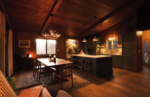 Whispering Forest Chalet De Esquí | Luxury Mountain Chalet in Big Bear - Ski Queen Lodge