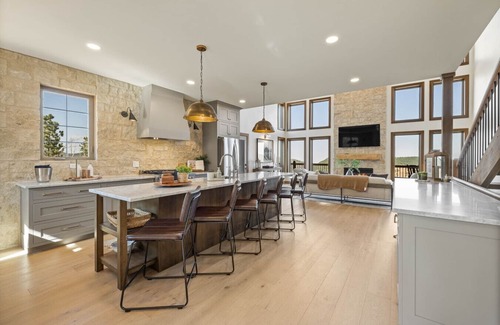 Deadwood Casa | Luxury Mountain Retreat with Breathtaking Views | 5BR/5.5BA