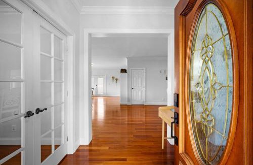 Sparta Casa | Luxury Mountain Retreat with Main House and Garage Apartment. Perfect for Families, Retreats and Remote Work