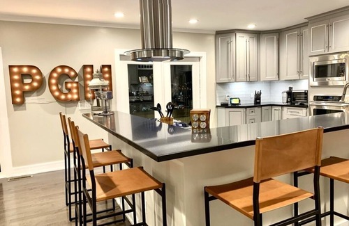 Mount Washington Casa | Luxury Mountainside with Spectacular City Views