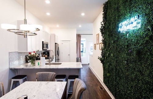 Hillsboro West End Casa | Luxury Nashville Retreat Near Vanderbilt