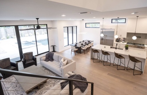 Galindo Casa | Luxury New Home, Private Pool/Spa, Sleeps 10 all King, Cold Plunge, 4 min to Dt