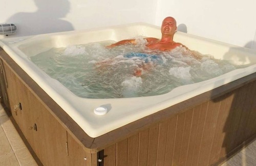 Flic-en-Flac Apartamento | NUEVA lujoso apartamento de 2 minutos VISTA PLAYA MAR 3 DORMITORIOS PISCINA JACUZZI WIFI