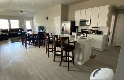 Barker Casa | Luxury New Property in Quiet Neighborhood-Also offer Car Rental THTCars.com