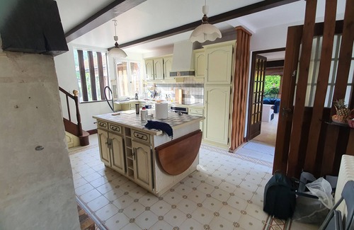 Clarbec Casa | Luxury norman house 20 min from the beach, private pool/tennis/basketball/piano!