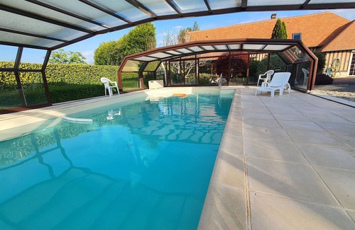 Clarbec Casa | Luxury norman house 20 min from the beach, private pool/tennis/basketball/piano!