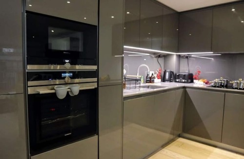Whittington Apartamento | Luxury North London Haven