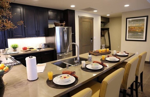 Truckee Villa | Luxury North Star Resort - Ski and play during the holidays