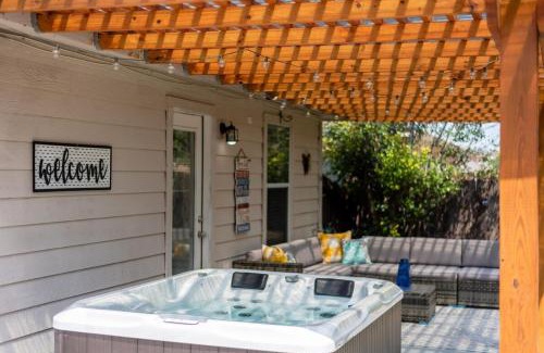 Wetmore Casa | Luxury Oasis Hot-tub, Games & Bbq By Fiesta Tx