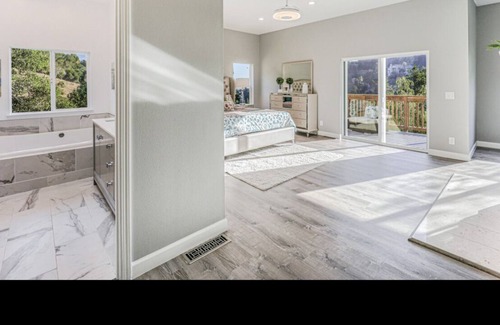 Claremont Hills Casa | Luxury Oasis Mansion
