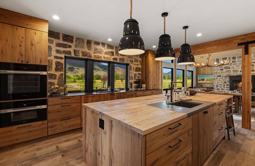 Livingston Casa | Luxury Oasis Near Yellowstone, Spacious 4-Bedroom Home, pond, Guest House