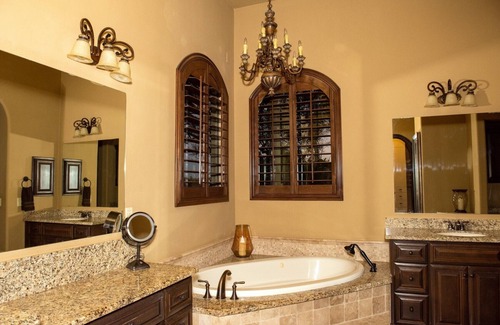 Mirabel Village Casa | Luxury Oasis: Spacious Getaway