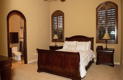 Mirabel Village Casa | Luxury Oasis: Spacious Getaway