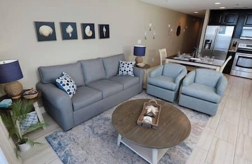 Miramar Beach Condominio | Luxury Oasis by the Sea