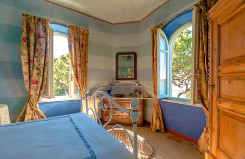 Lerici Casa | TODO INCLUIDO Villa junto al mar situada en un jardín botánico de 11 hectáreas