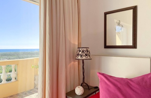 Meia Praia Apartamento | Luxury Ocean-Front Villa con piscina privada