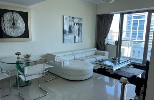 Al Sufouh 2 Apartamento | Luxury Ocean Heights Dubai Marina sky view flat