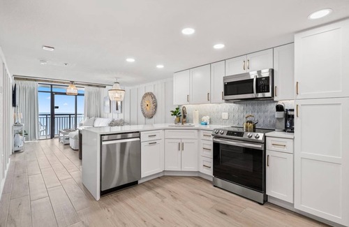 Windy Hill Apartamento | Luxury Ocean Front by Barefoot Landing - Great Resort w/tons of amenities!