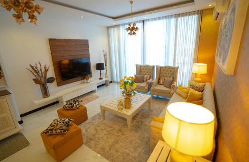 Bambalapitiya Apartamento | Luxury ocean-view apartment in Colombo 03