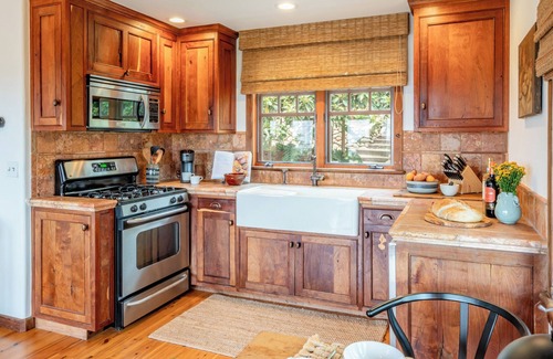 Summerland Apartamento | Luxury Ocean View Summerland Loft