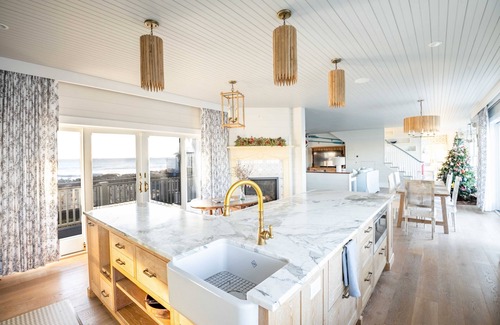 Kennebunk Casa | Luxury oceanfront 5 bedroom, 5.5 bath private dock overlooking Mothers Beach!
