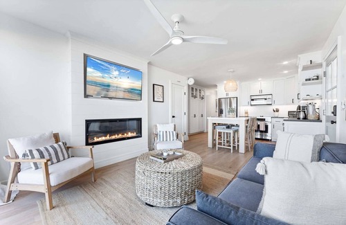 Mission Beach Casa | Luxury oceanfront fourplex with roof deck, sleeps 22