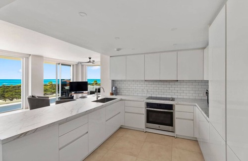 Oranjestad-West Apartamento | Luxury Oceanfront Penthouse w/ Breathtaking Views at O Condo 22 by Bocobay
