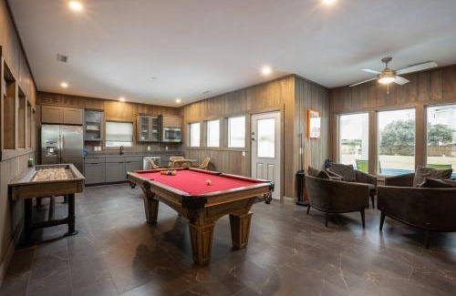 Ocean Hill Casa | Luxury Oceanview Heated Pool Theater Pool Table