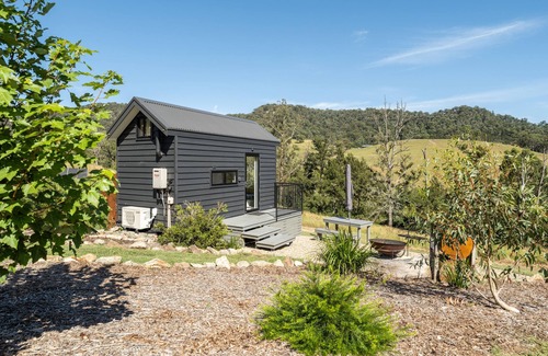Joadja Cabina | Luxury Off-Grid Tiny House in the beautiful Southern Highlands