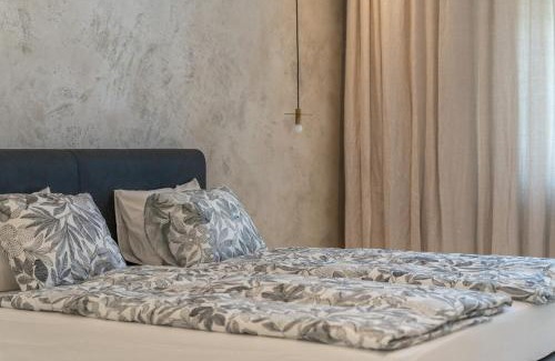 Josefov Apartamento | Luxury Old Town Penthouse w park