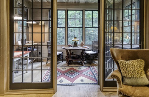 Cashes Valley Casa | Luxury on Fightingtown Creek, minutes to downtown Blue Ridge or McCaysville.