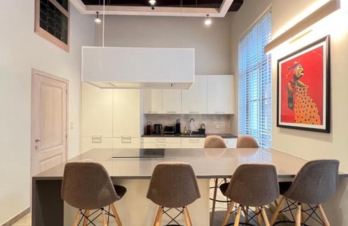 Marolles Apartamento | Luxury on Rue Haute
