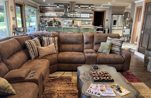 Chandler Casa | Luxury on the Lake at Legends Retreat