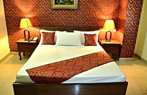 Lahore Hotel | Luxury One Hotel