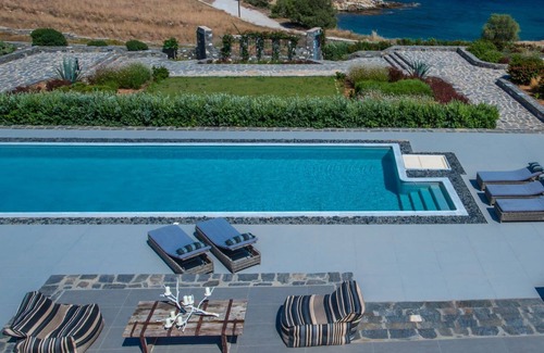 Chrissi Akti Villa | Luxury Paros Villa | Sea View Villa | 4 Bedrooms | Close to Golden Beach & Access to Swimming Pool | Tserdakia