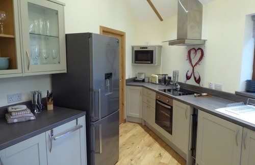 Blairgowrie Cabina | Luxury, Peaceful, Adult Only Romantic Scots Pine Treehouse Near Glenshee