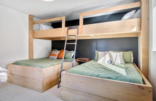 Philipsburg Casa | Luxury, Peaceful Family Getaway! Ski, Hike, Fish